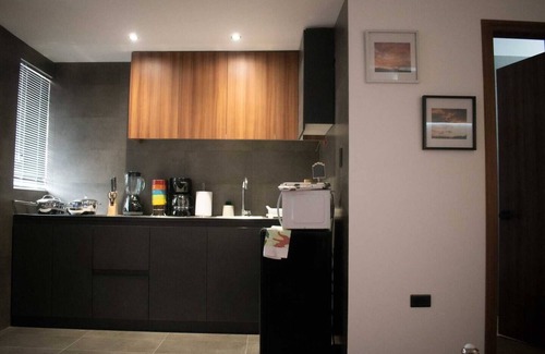 La Primavera Apartamento | Charming 1-bedroom apartment in pleasant Quito with WiFi