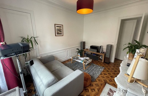 Quartier Saint-Ambroise Apartamento | Charming 1-bedroom apartment with AC, WiFi in lovely Paris