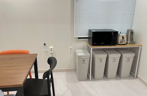 Jung-gu Casa | Charming 1-bedroom building in lovely Busan with WiFi There is a large bed