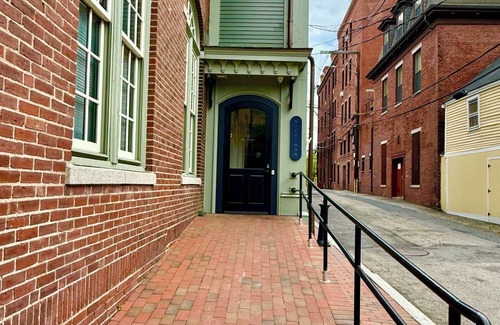 Portsmouth Condominio | Charming 1-bedroom condo in delightful Portsmouth central location