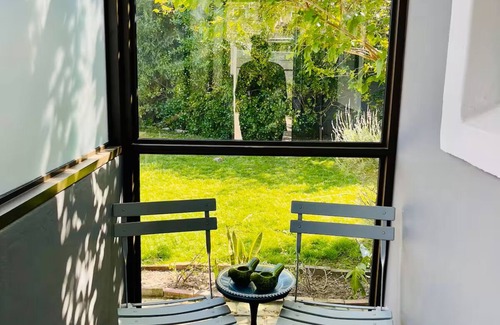 Flamingo Vlei Cabaña | Charming 1-bedroom cottage in fantastic Cape Town with AC, WiFi