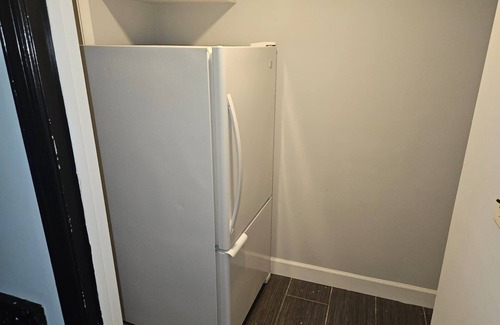 Sterling Condominio | Charming 1-bedroom condo in Sterling with AC ,fast wifi and private gate