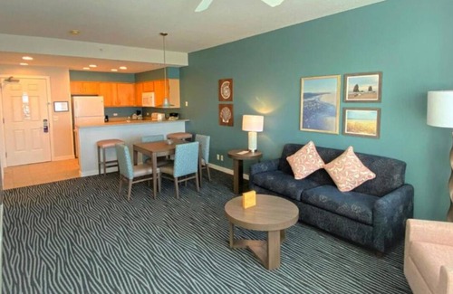 Seaside Condominio | Charming 1-bedroom condo in amazing Seaside with fitness room, AC