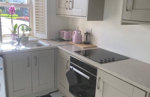 Cashel Cabaña | Charming 1-bedroom cottage in Cashel