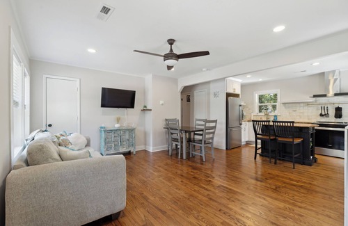 Sunset Park Casa | Charming 1-bedroom house in Wilmington 5 Minutes From Downtown, 20 to the beach