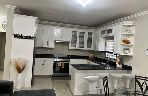 New Kingston Casa | Charming 1-bedroom house with WiFi, AC in lovely Kingston