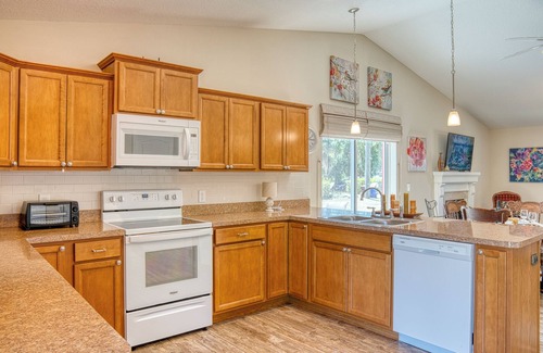 Saint Cloud Casa | Charming 1-bedroom house in pleasant St. Cloud within close distance to Parks