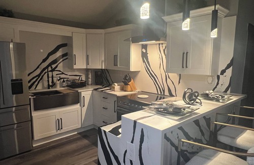 South Central Houston Casa | Charming 1-bedroom house Luxury Feel - Med Center/Midtown