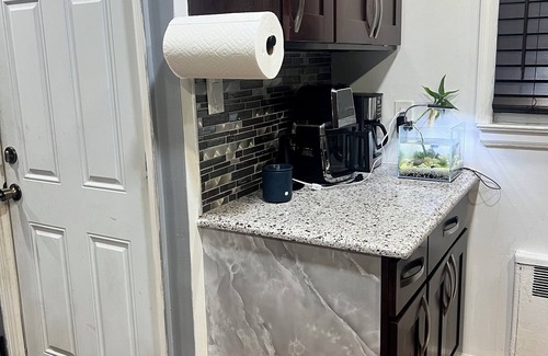 Cambria Heights Apartamento | Charming 1-bedroom house with WiFi, AC in amazing Queens