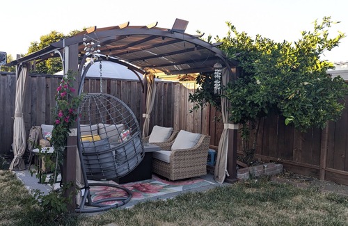 Union City Casa | Charming 1-bedroom in a house with WiFi in Union City