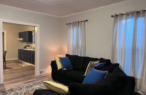 Syracuse Casa | Charming 1-bedroom in house with WiFi, AC in welcoming Syracuse