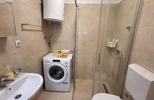 Vukov Spomenik Apartamento | Charming 1-bedroom, LUX apartment with WiFi, AC in center of Beograd