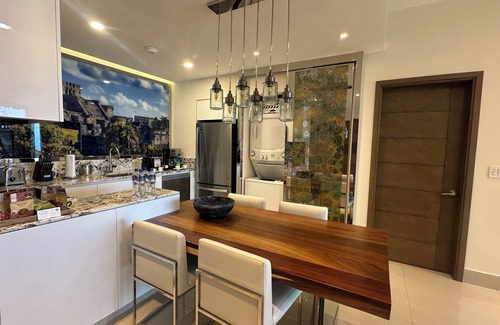 Cancun Complejo | Charming 1-bedroom resort with fitness room and AC in Cancún