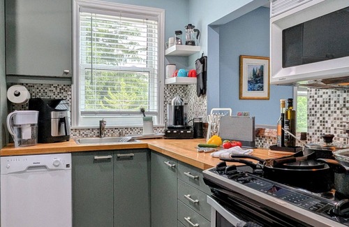 Meaford Condominio | Charming 1-Bedroom Retreat- Hike & Bike near Georgian Bay