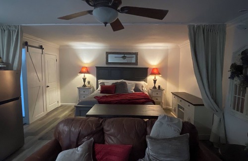 Bakersfield Apartamento | Charming 1-bedroom apartment in lovely Bakersfield with AC, WiFi
