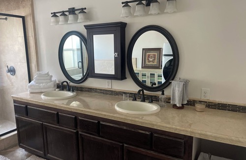 Bakersfield Apartamento | Charming 1-bedroom apartment in lovely Bakersfield with AC, WiFi