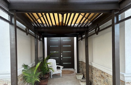 Brownsville Casa | Charming 1-bedroom private suite with WiFi, AC in serene Brownsville Sleeps 1