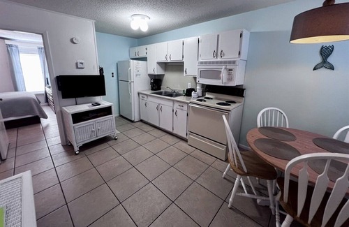Gulf Shores Cabaña | Charming 1-bedroom cottage with WiFi and AC in Gulf Shores
