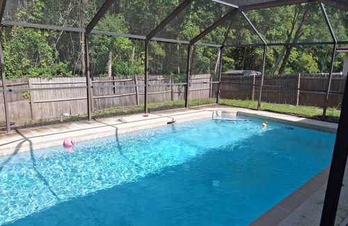 Jacksonville Casa | Charming 1-bedroom house in fantastic Jacksonville with WiFi, AC