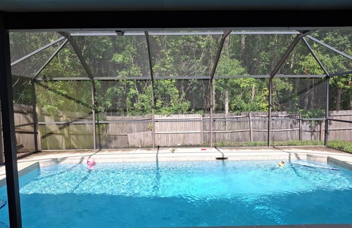 Jacksonville Casa | Charming 1-bedroom house in fantastic Jacksonville with WiFi, AC