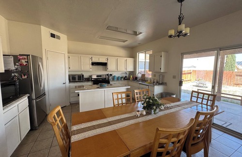 Victorville Casa | Charming 1-bedroom house in cool Victorville with AC, WiFi