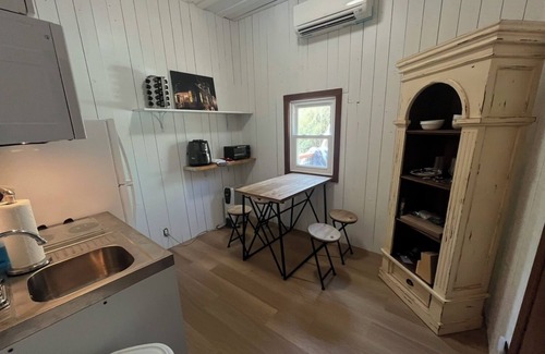 Weaverville Cabaña | Charming 1-bedroom Cottage in lovely Weaverville