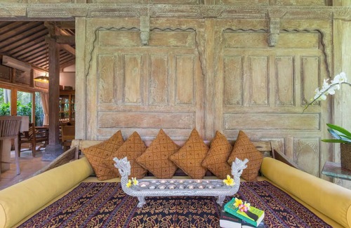 Sanur Villa | Charming 1-bedroom Villa Fully Furbished Silent Neighborhood near Icon Bali Mall