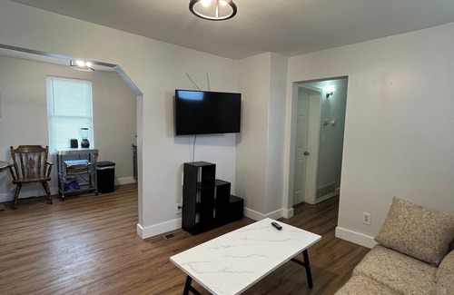 St. Louis Casa | Charming 1-bedroom with WiFi, AC in awesome St. Louis