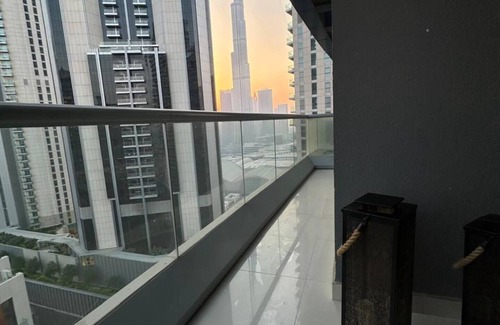 Bur Dubai Apartamento | Charming 1 BR Apartment with a fantastic View of The Burj Khalifa