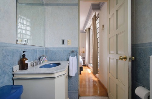 La Condesa Hotel | Charming 1-BR + Balcony, WiFi & TV; in wonderful Condesa, Mexico City