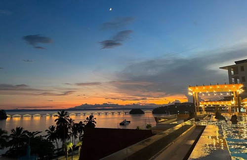 Barrio La Fortaleza Vieja Apartamento | Charming 1-Suite apartment in gorgeous Samaná Bay with AC, WiFi, Infinity Pool