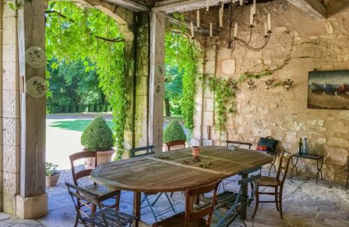 Celles Casa | Charming 14th Century Village Chateau with gardens and outdoor pool