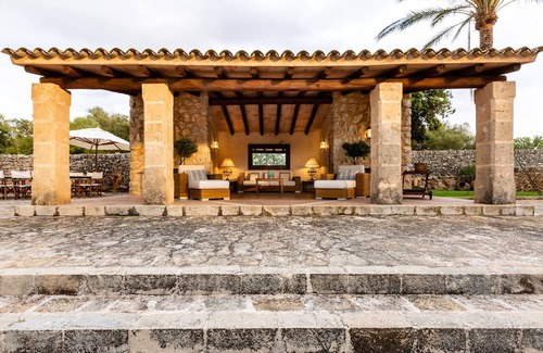 Porreres Villa | Charming 17th-century villa set in stunning, rolling countryside I Set In 150 Acres I Casa Senorial I Outdoor Kitchen I 9 Bedrooms I Chill Out Areas I Porreres