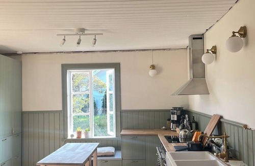 Norrsundet Casa | Charming 1920s house on the beach