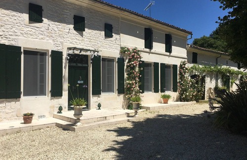 Avy Casa | Encantadora casa de los Charentes