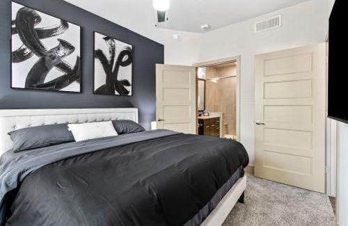 Chestnut Apartamento | Charming 1BR Oasis KingBed FreeParking Wi-Fi