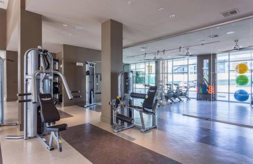Chestnut Apartamento | Charming 1BR Oasis KingBed FreeParking Wi-Fi
