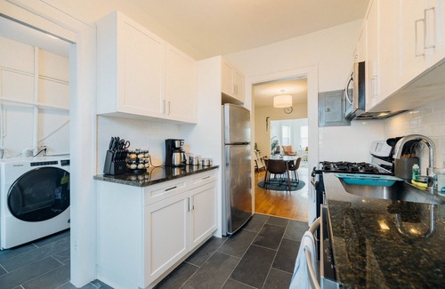 Detroit Apartamento | Charming 2/1 Mid-Century Apt