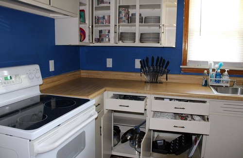 Morristown Casa | Charming 2-3 bedroom mid-century house in marvelous Morristown with AC, WiFi