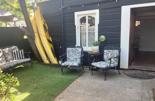 Picnic Valley Casa | Charming 2.5 bedroom 1 bath house with AC, WiFi in peaceful San Rafael