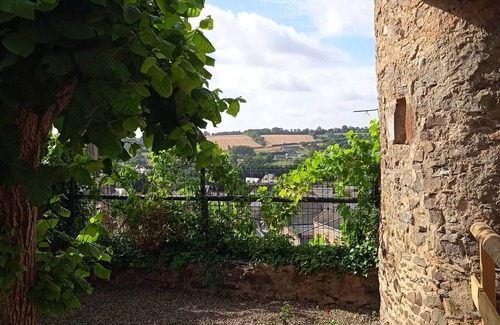 Sille-le-Guillaume Casa | Charming 2 bed historic house