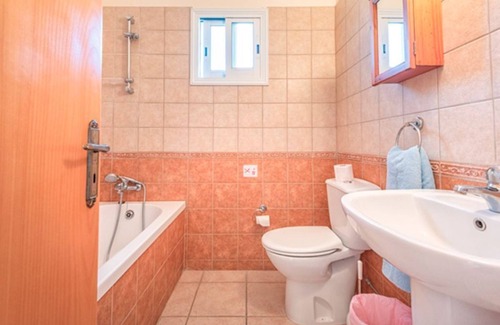 Polis Apartamento | Charming 2-bed apartment in Polis Chrysochous with WiFi, AC for a perfect stay