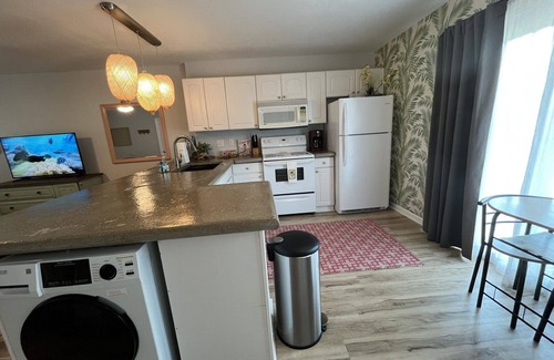 Fort Walton Beach Condominio | Charming 2-bedroom condo in brilliant Fort Walton Beach with AC