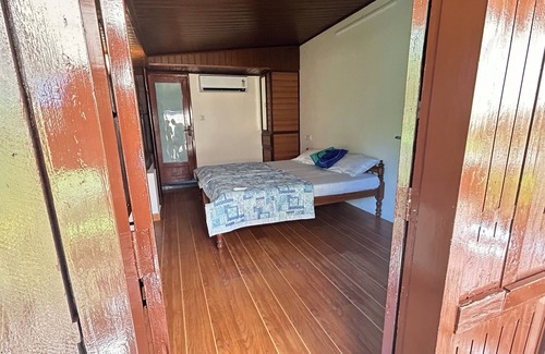 Andhakaranazhy Cama Y Desayuno | Charming 2 Beach front bedroom B&B with AC, WiFi in Marari Arthunkal