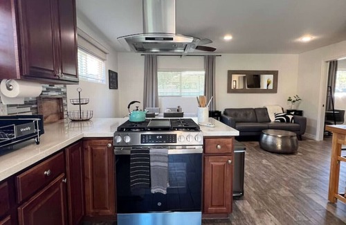 Kit Carson Apartamento | Charming 2 bed 1 bath Private Studio