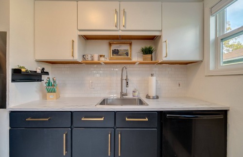 Mount Scott-Arleta Casa | Charming 2 Bed, 1 Bath SE Home, Fenced Yard