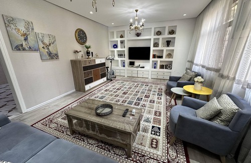 Sabayil Apartamento | Charming 2-Bed Apartment in Baku City Center
