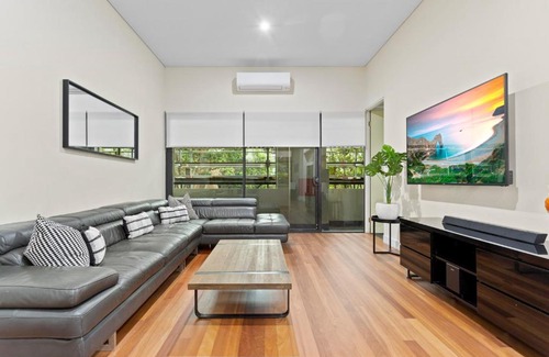 Stanmore Apartamento | Charming 2-Bed Apartment With a Balcony