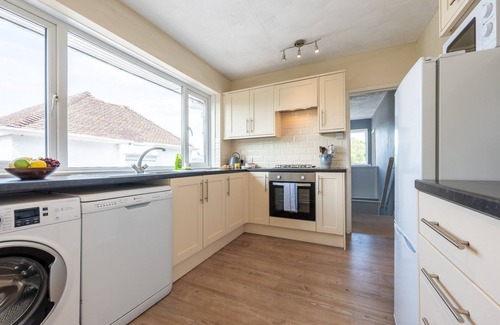 Radyr and Morganstown Casa | Charming 2-Bed Detached Home in Radyr