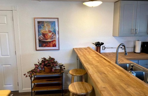 Superstition Springs Casa | Charming 2-bed mobile home with AC, WiFi in Mesa golf course community, all-age.
